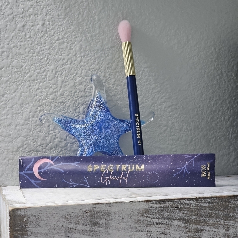 🟠 4 for $25 🟠 SPECTRUM COLLECTIONS MAGIC WAND HIGHLIGHTER BRUSH
